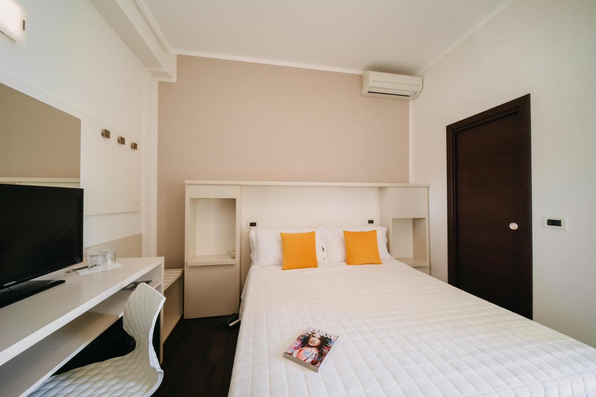 Hotel Lalla Beauty & Relax Cesenatico Kültér fotó