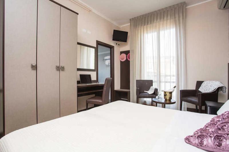 Hotel Lalla Beauty & Relax Cesenatico Kültér fotó